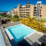Luxury Del Duque Renovated 펜션 아데제