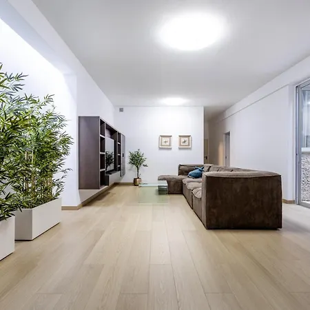 Dom wakacyjny Luxury Del Duque Renovated *