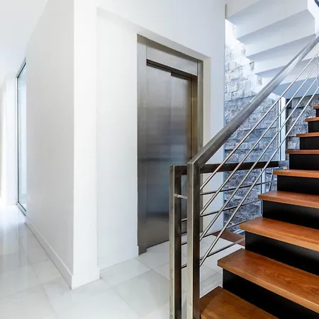 בית נופש Luxury Del Duque Renovated *