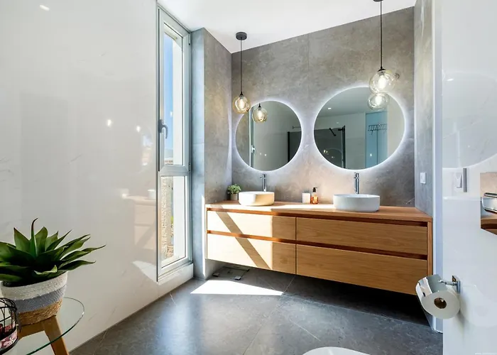 Feriehus Luxury Del Duque Renovated