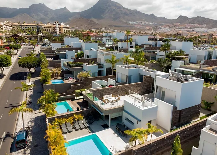 Luxury Del Duque Renovated *