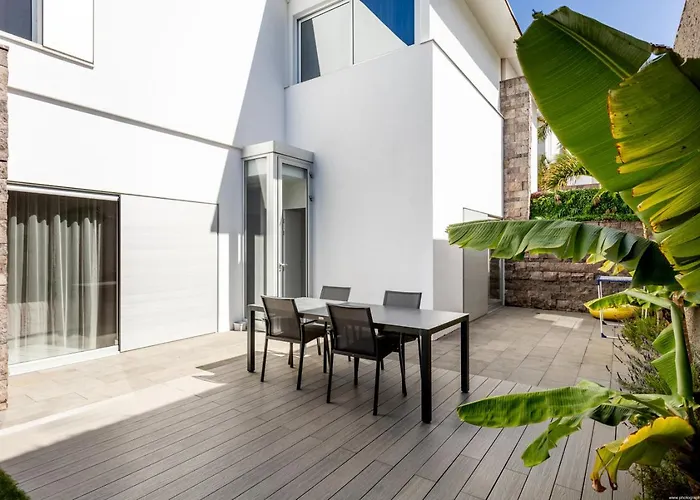 Luxury Del Duque Renovated