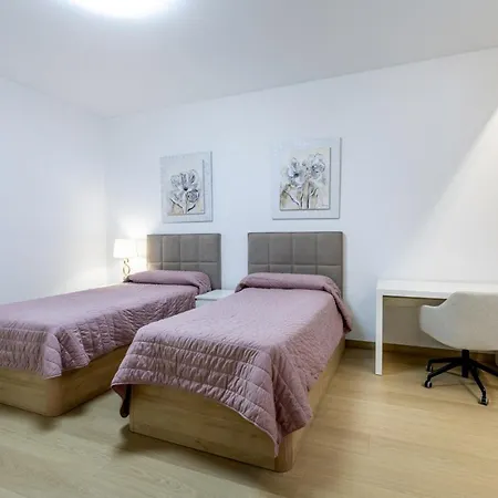 Luxury Del Duque Renovated アデヘ